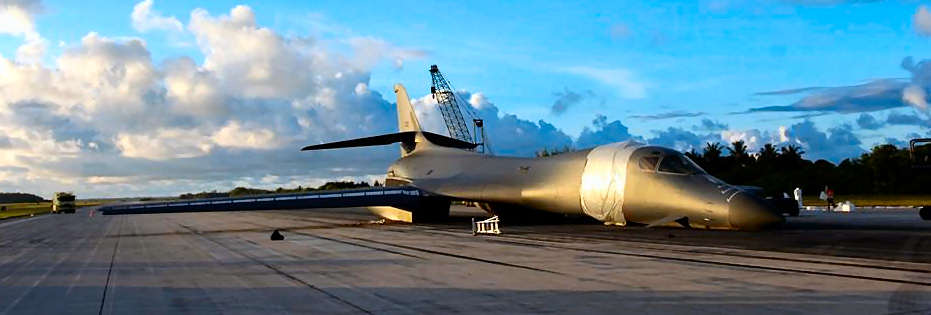 B1 Bomber - wheels up landing