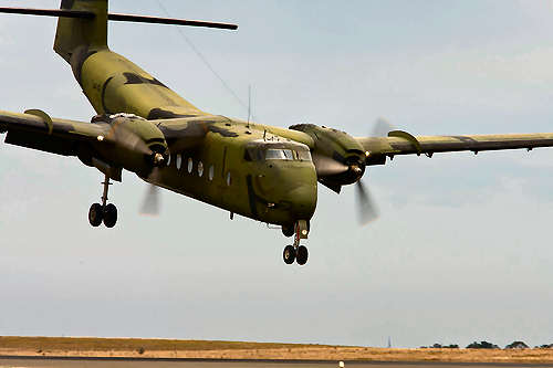 Caribou on STOL descent