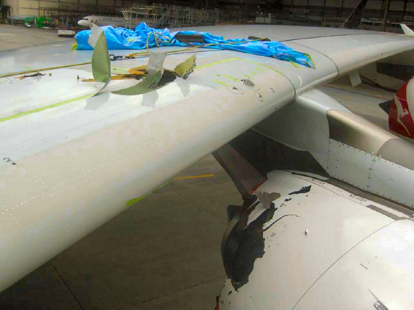 Qantas A380 - wing damage