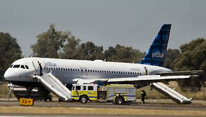 JetBlue Airbus A320 - with slides