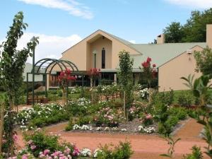 Kamberra Wine Tourism Complex